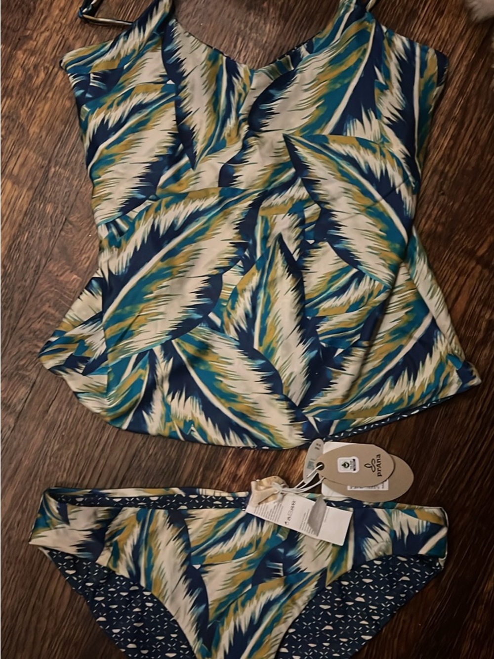 PrAna Swim Sz M Jess Reversible Tankini + Bottoms (Tropic Panama Print) Swim Set